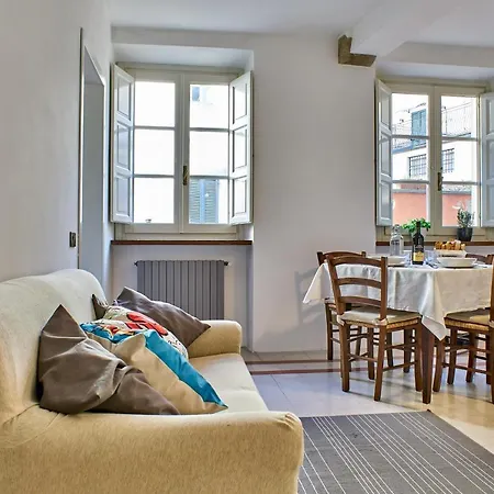 Tranquillo Bilocale In Centro *