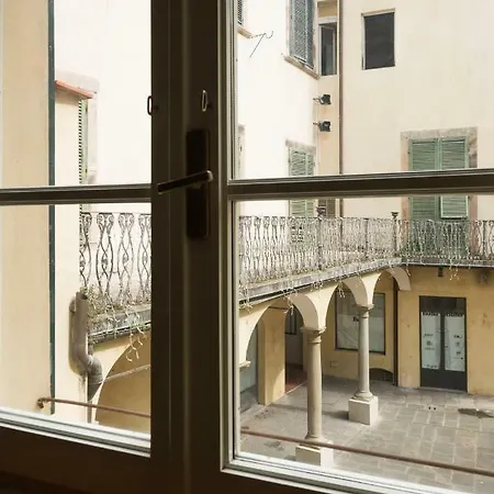 Tranquillo Bilocale In Centro *